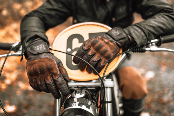 How to Choose the Right Motorcycle Glove For You?